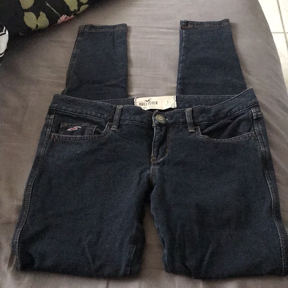* SOLD *πHOLLISTER DARK WASH JEGGINGS SIZE 1 JUNIORSπ - Picture 3 of 12